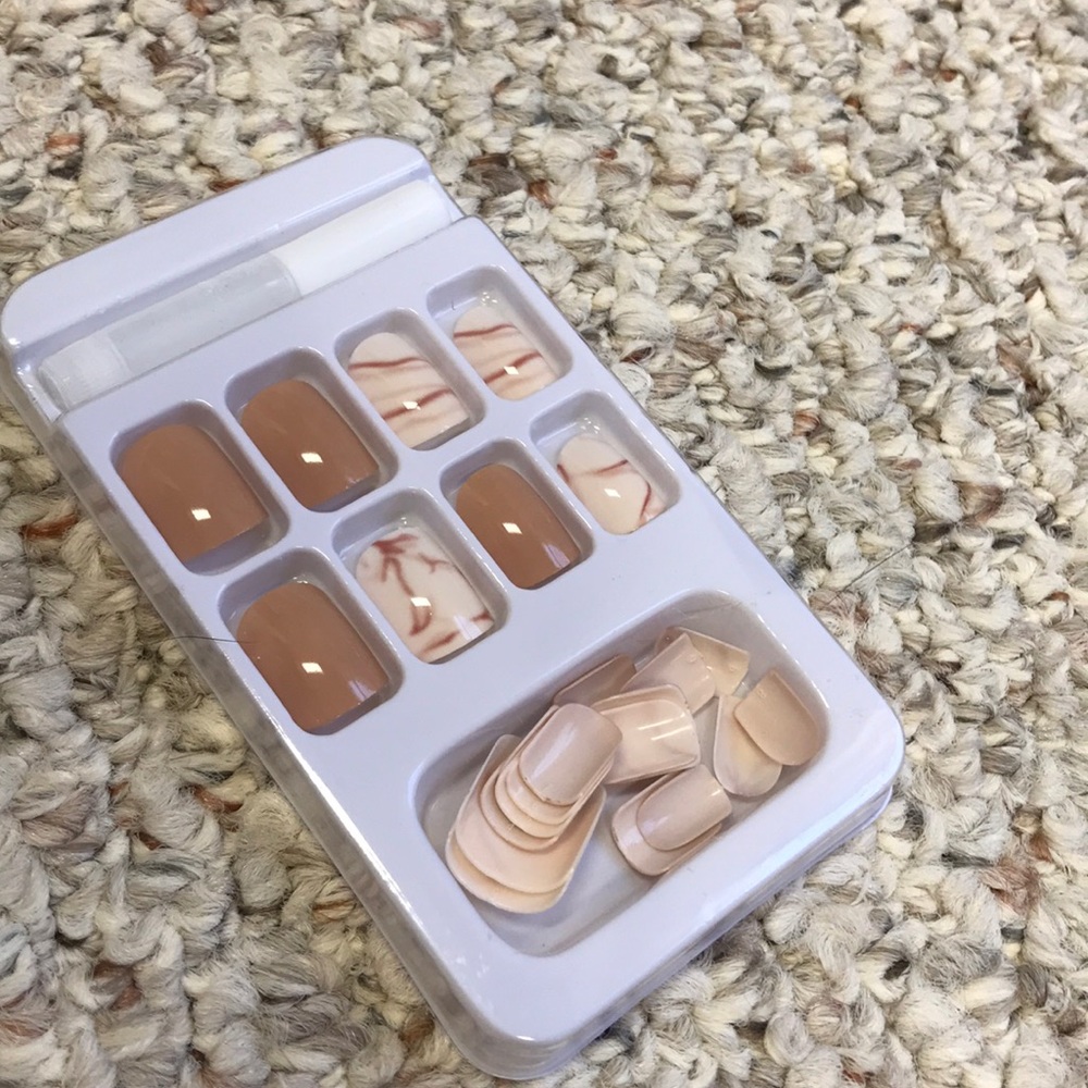 Press-on Designer Manicure